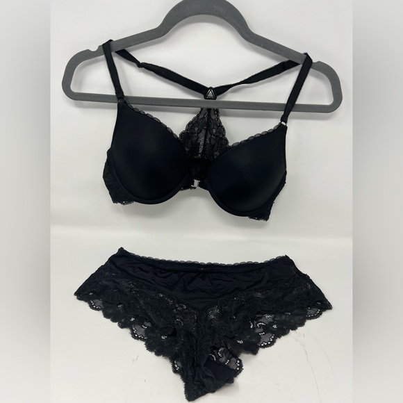 Adore Me Solid Black Stretch Floral Lace T-Back Front Closure Bra 36C - Picture 6 of 10